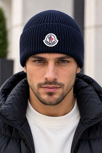Мужская шапка тёмно-синего цвета Moncler logo-patch   