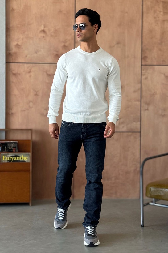 Мужская кофта Tommy Hilfiger белого цвета logo-embroidered