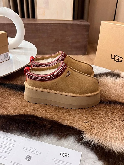 Женские замшевые ботинки UGG Tazz Platform - Chestnut   