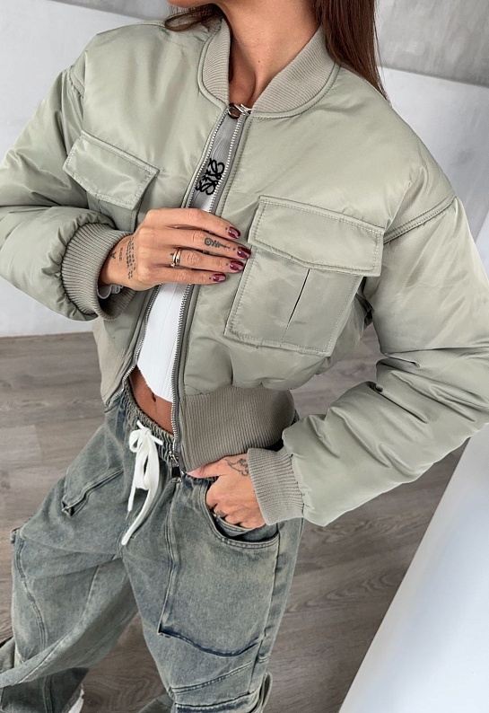 Женский бомбер Max Mara светло-бежевого цвета