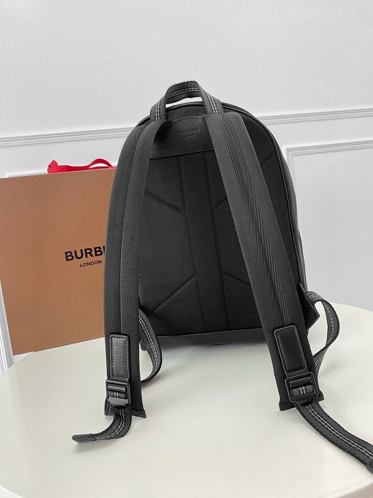 Рюкзак чёрного цвета Burberry TB Monogram Premium 30.5x14.5x42.5 см