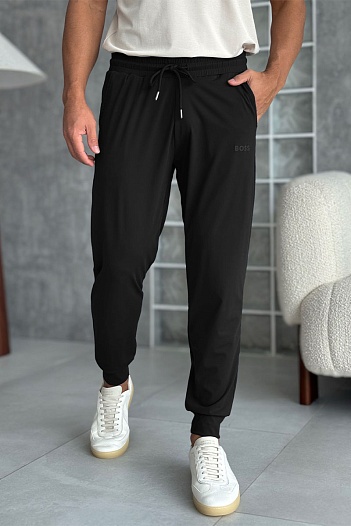 Спортивные штаны Hugo Boss чёрного цвета   