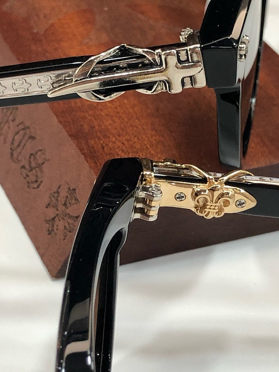 Солнцезащитные очки Chrome Hearts