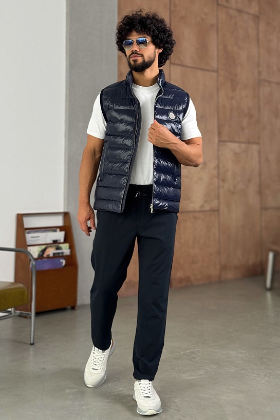 Мужской тёмно-синий жилет Moncler
