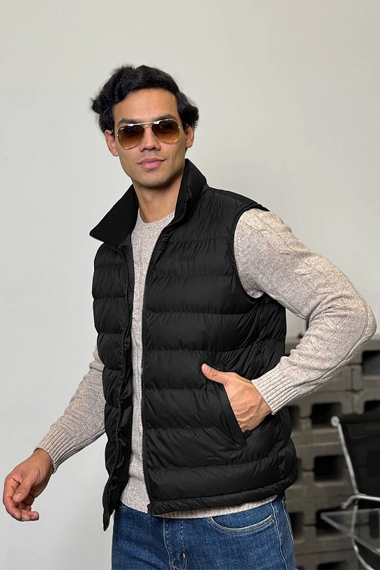 Мужской чёрный жилет Hugo Boss