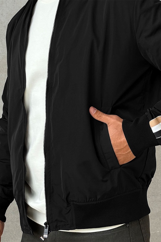 Ветровка чёрного цвета Hugo Boss Coltrane