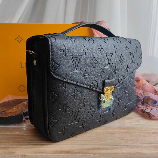 Кожаная сумка Louis Vuitton pochette Metis 25x20 см - Black   