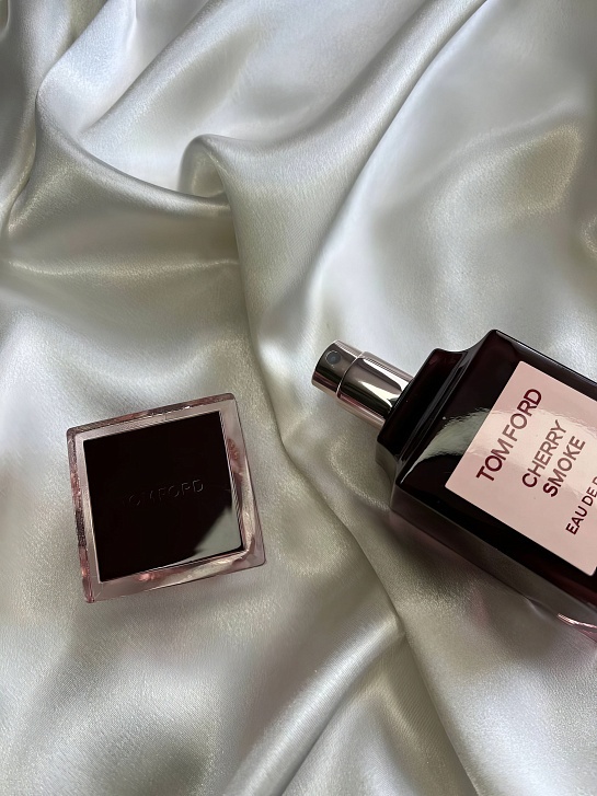 Парфюмерная вода Tom Ford Cherry Smoke (50 мл)