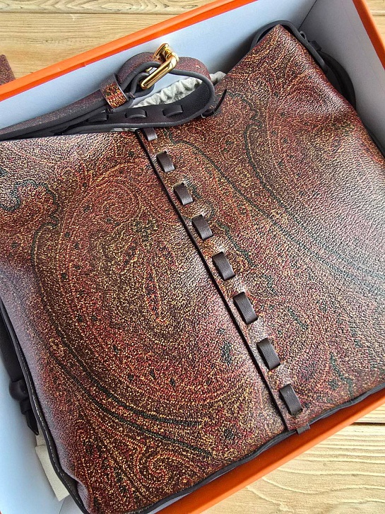 Кожаная сумка Etro с узором пейсли 24x18 см