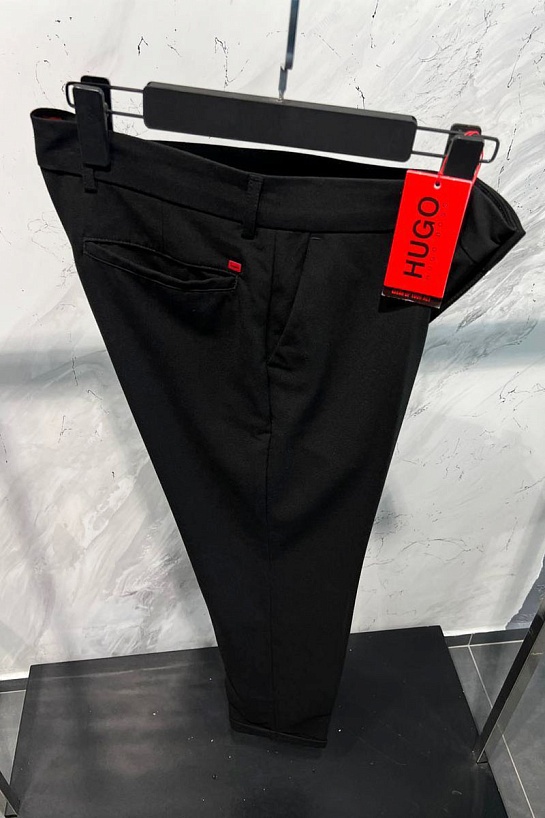 Мужские чёрные брюки Hugo Boss
