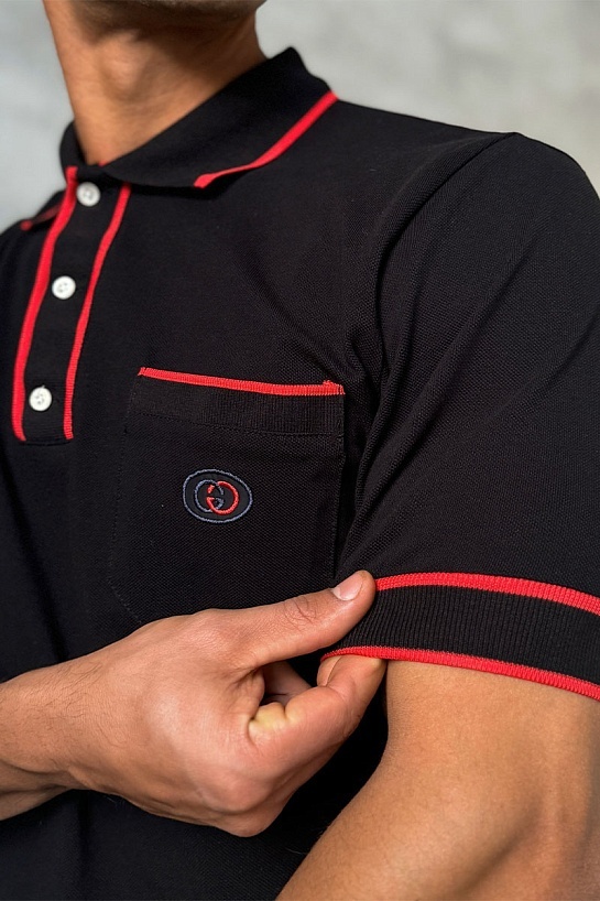 Мужское поло чёрного цвета Gucci logo-patch