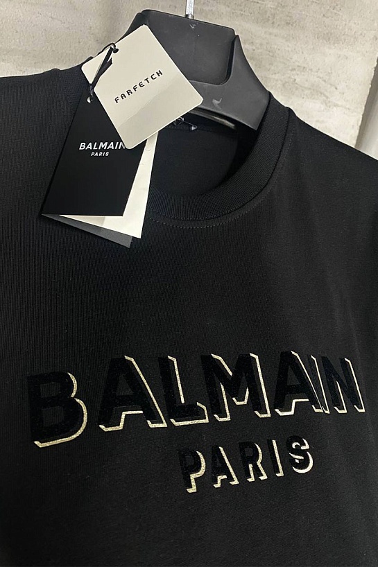 Футболка чёрного цвета Balmain Textured logo
