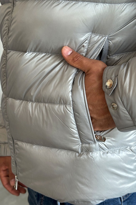 Мужской серый пуховик Moncler Pavin