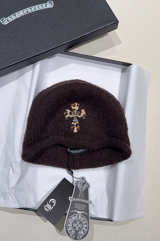 Шапка коричневого цвета Chrome Hearts