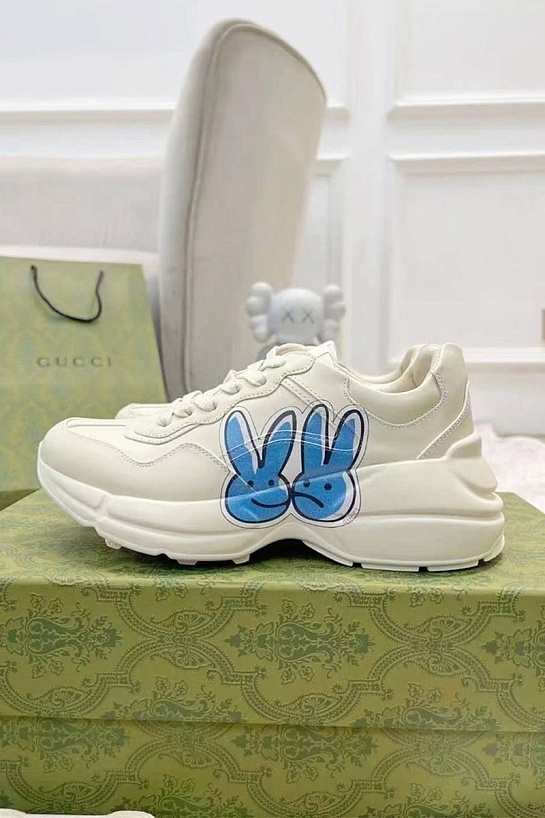 Женские кожаные кроссовки Gucci Rhyton