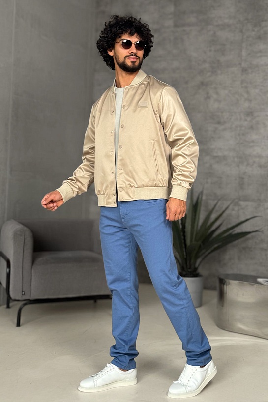 Мужской бежевый бомбер Dolce & Gabbana logo-plaque