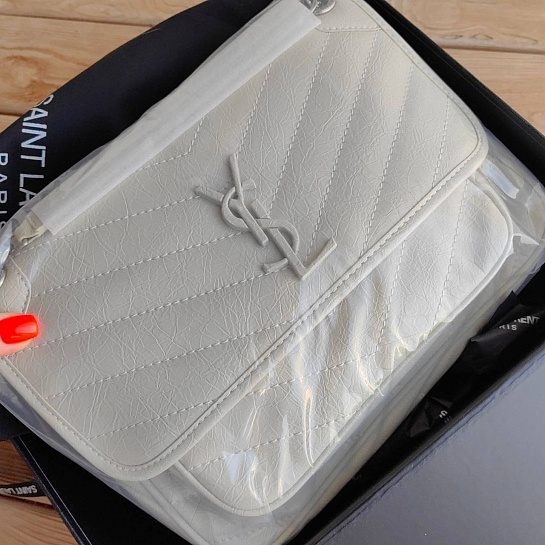 Кожаная сумка Yves Saint Laurent Niki Medium Blanc Vintage 28x21 см