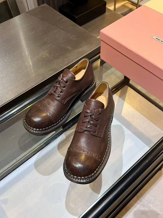Женские кожаные ботинки дерби MIU MIU