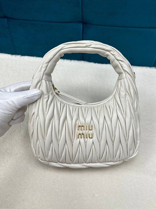 Женская сумка-хобо MIU MIU Wander Matelasse Premium 24x14x8 см - White