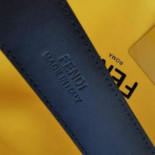 Кожаный ремень Fendi - ширина 3.5 см, длина 95 / 110 см