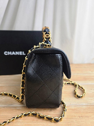 Кожаная сумка Chanel Burgundy Quilted 20x13 см   