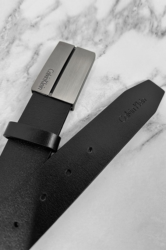 Мужской кожаный ремень чёрного цвета