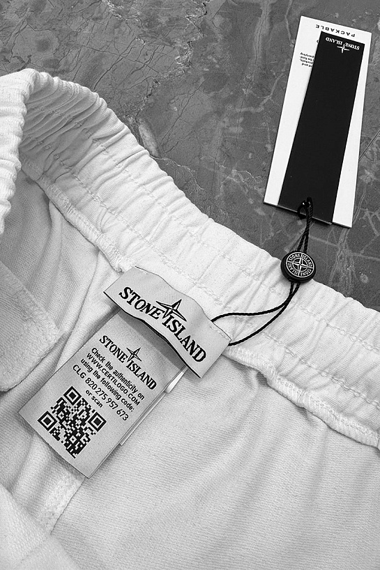 Мужские белые шорты Stone Island compass-patch