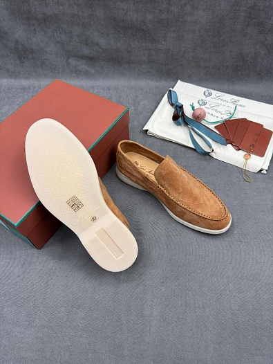 Мужские замшевые лоферы Loro Piana   