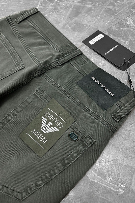 Мужские джинсы цвета хаки Emporio Armani