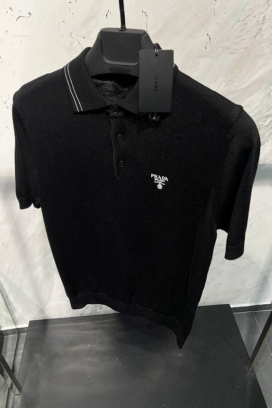 Поло чёрного цвета Prada Milano