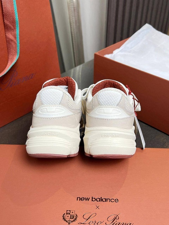 Женские кроссовки Loro Piana x New Balance Premium
