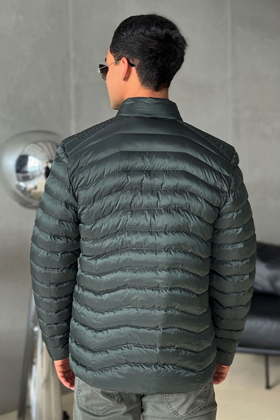 Мужская зелёная куртка Moncler logo-patch