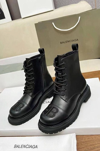 Женские кожаные ботинки Balenciaga чёрного цвета   