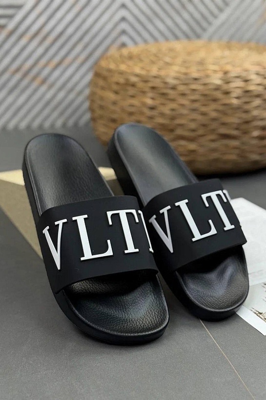 Мужские шлёпанцы Valentino VLTN