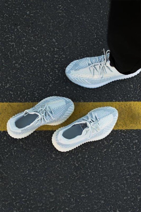 Кроссовки Adidas Yeezy Boost 350 V2 - Cloud White