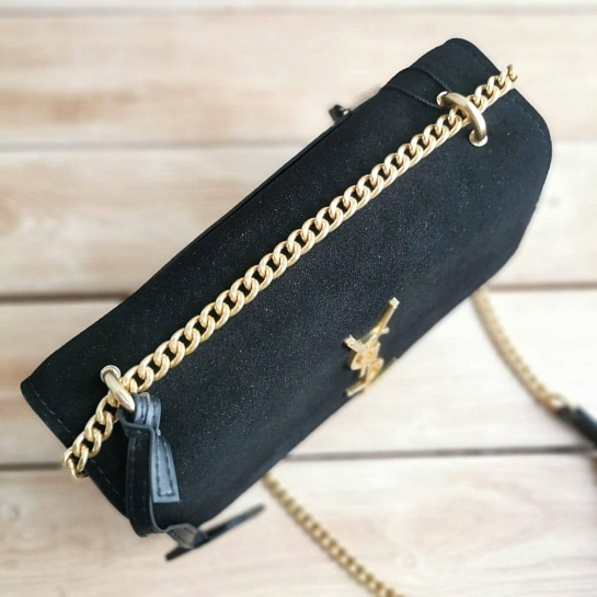 Женская чёрная сумка Yves Saint Laurent 22x17 см