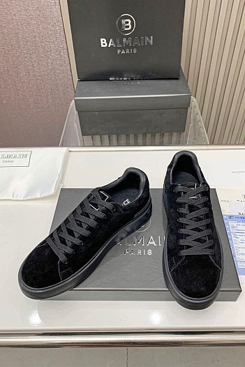 Замшевые кроссовки Balmain чёрного цвета   