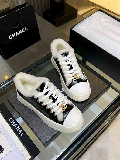 Женские кожаные кроссовки с мехом Chanel premium - Black   