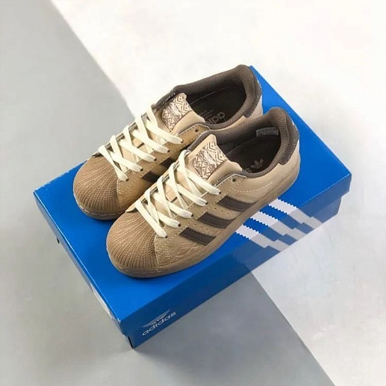 Кроссовки Adidas Superstar "Magic Beige Tribal"