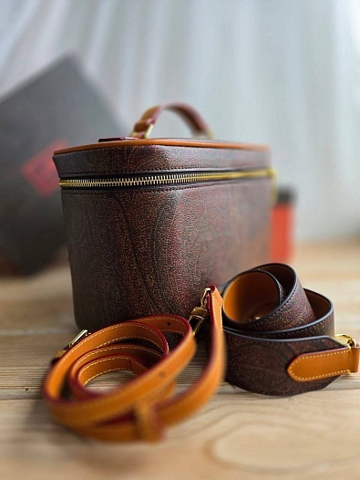 Кожаная сумка косметичка Etro с узором пейсли 24x17 см   