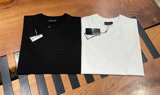 Мужская футболка Emporio Armani чёрного цвета