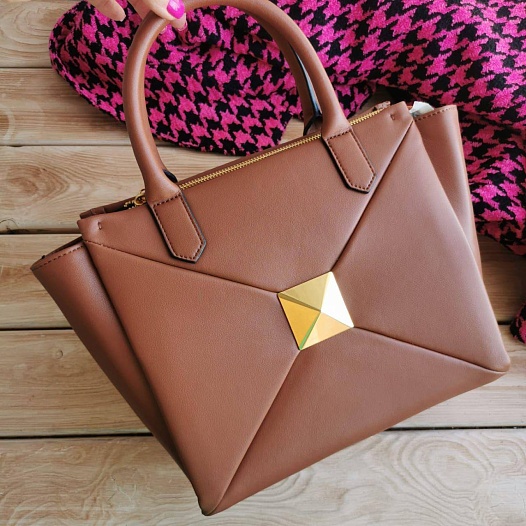Женская сумка Valentino One Stud 25x23 см - Brown   