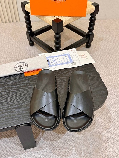 Кожаные шлёпанцы Hermes Infra   