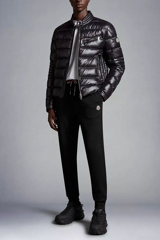 Спортивные штаны чёрного цвета Moncler logo-patch