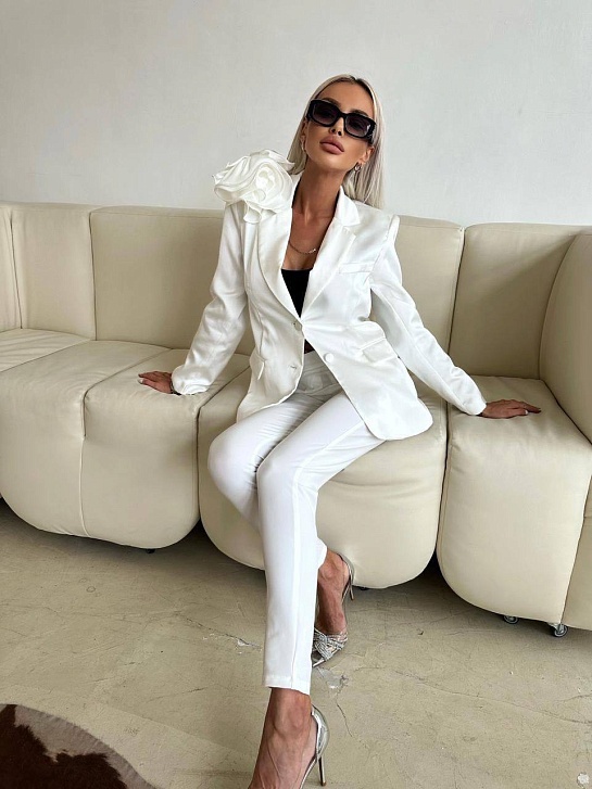 Белые женские брюки Balmain