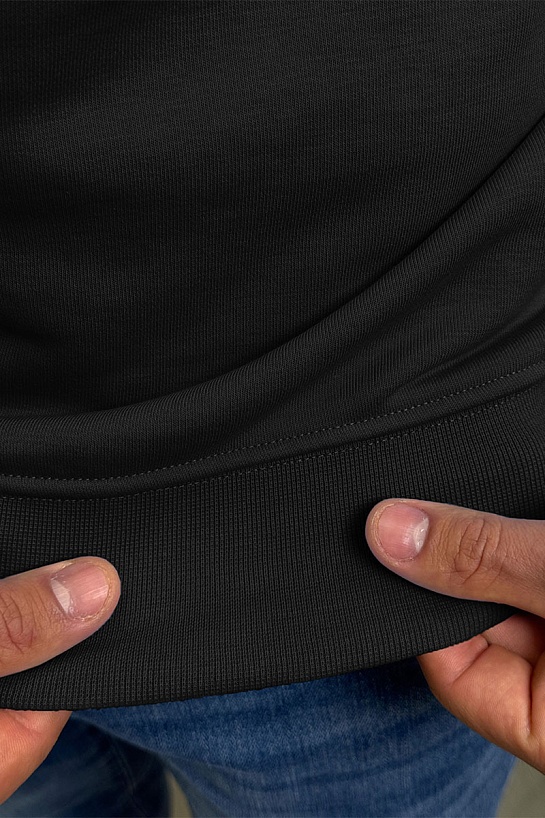 Свитшот чёрного цвета Calvin Klein embroidered-logo