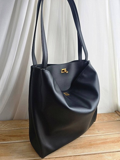 Кожаная сумка Balenciaga 37x34 см   