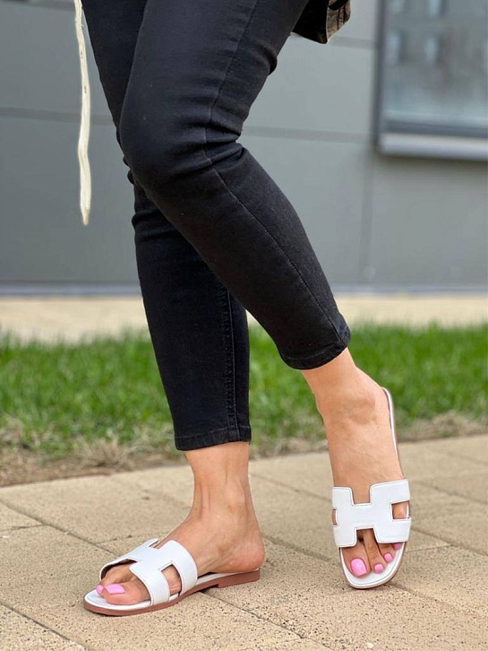 Женские шлёпанцы Hermes Oran - White