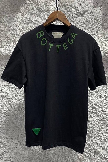 Чёрная оверсайз футболка Bottega Veneta   