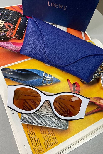 Женские солнцезащитные очки Loewe   